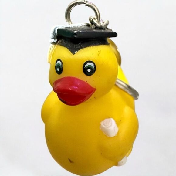 Graduation Duck Keychain Yellow Rubber with Cap & Diploma – Cute Gift Idea - Picture 5 of 17